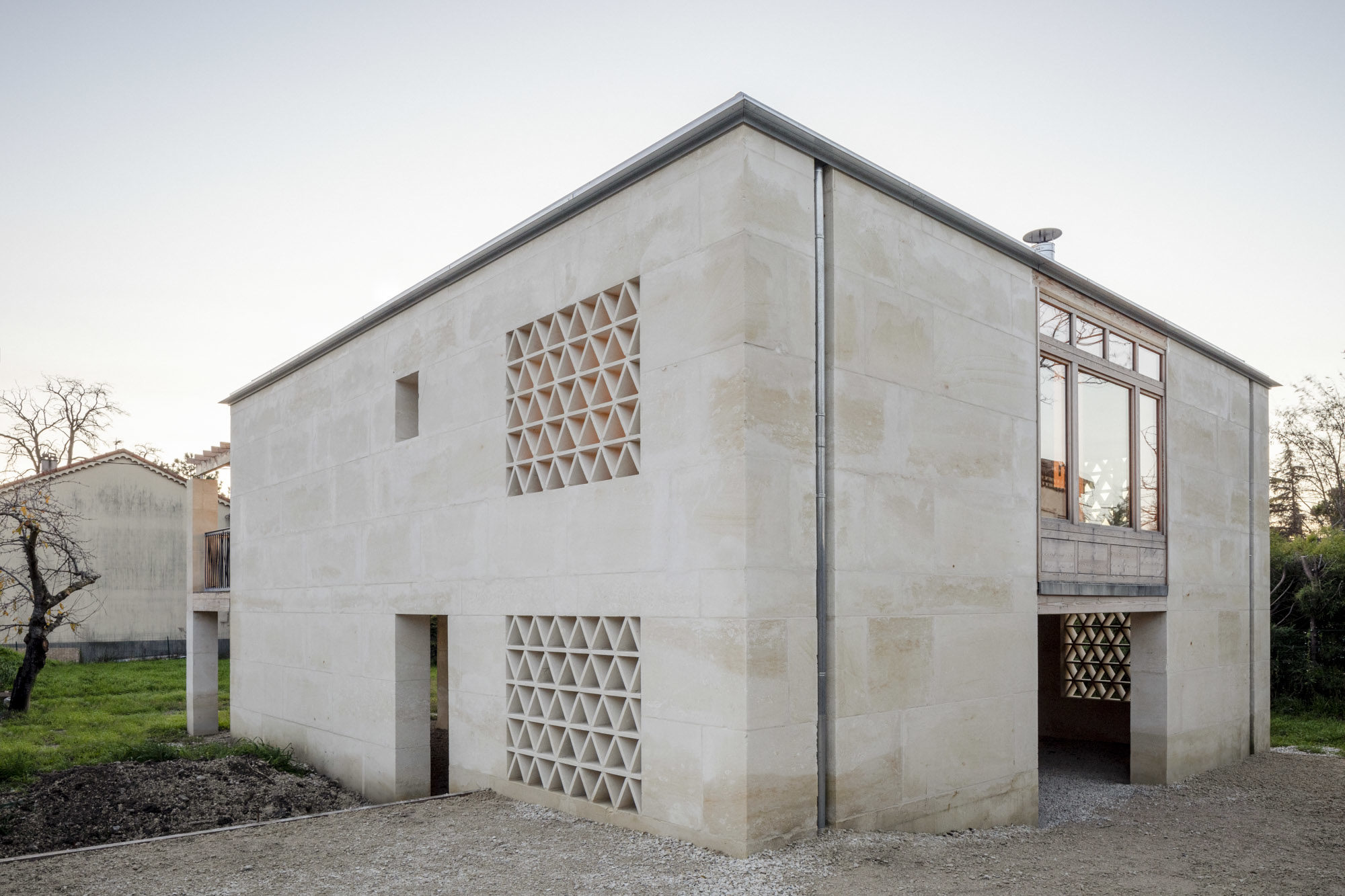 11h45-photographie-architecture-gilles-perraudin-montélimar-13