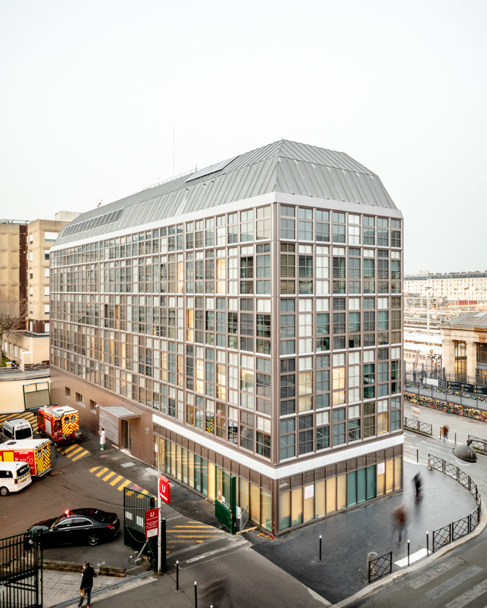 11h45-brunet-saunier-CHU-lariboisiere-photographe-architecture-13