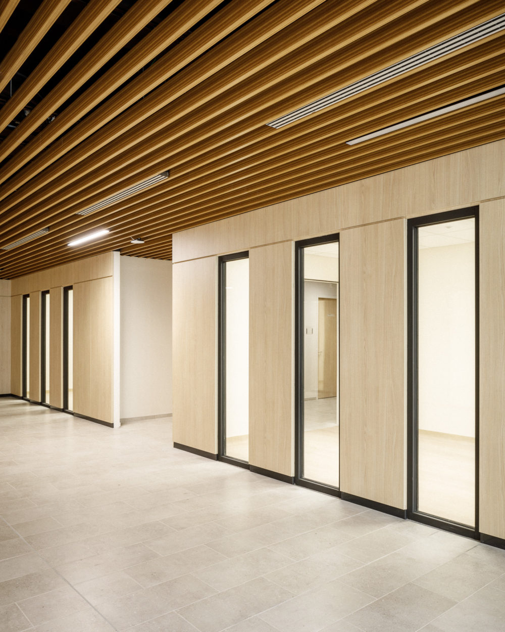 11h45-brunet-saunier-chu-fontainebleau-photographe-architecture-11