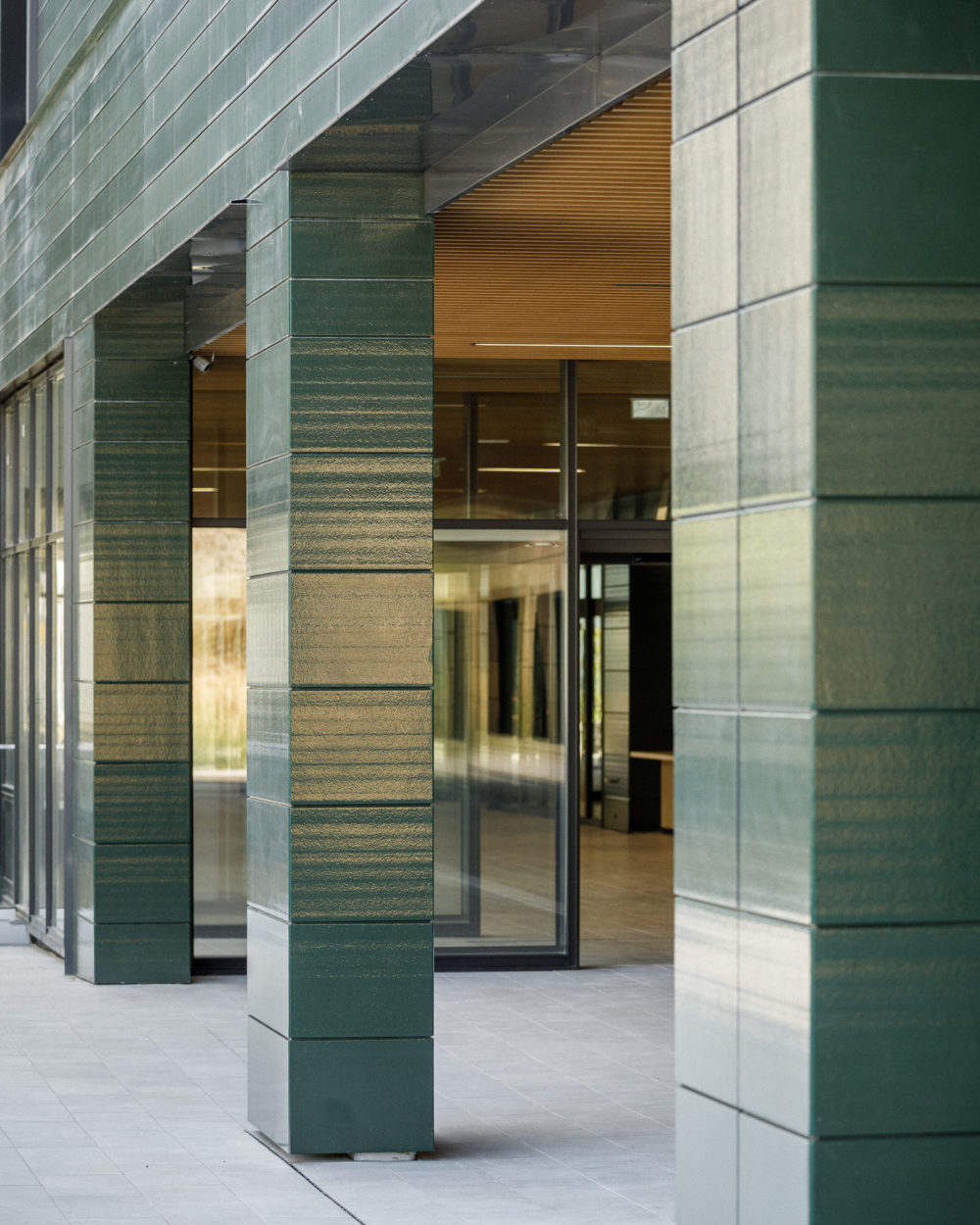 11h45-brunet-saunier-chu-fontainebleau-photographe-architecture-8