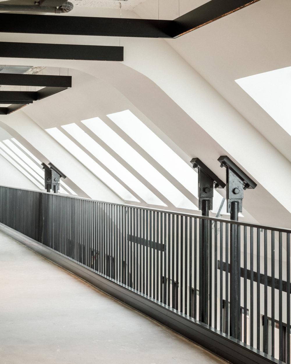 FRANKLiN_AZZI_TEMPLE_©11h45-SITE-1