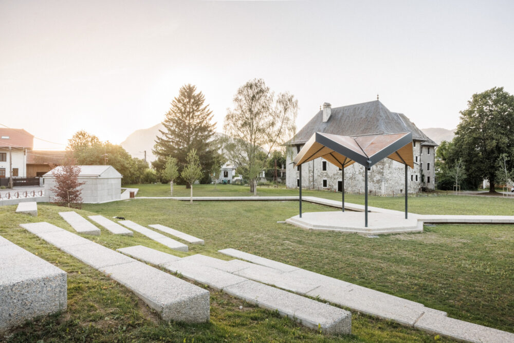 ARCHI_PLEIN_PARC_SCIONZIER_©11h45-BD-37